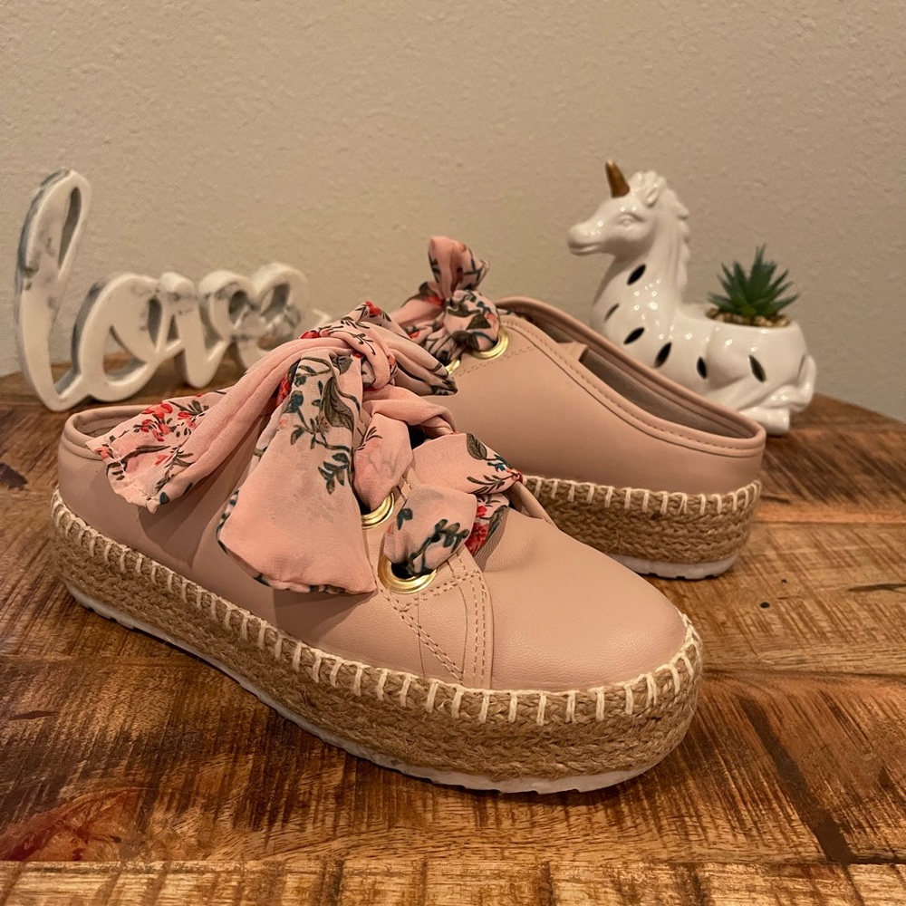 Cute Open shoes